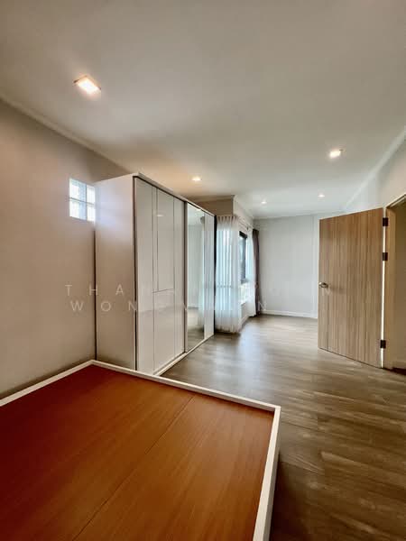 Supalai Essence Ladprao, Bangkok, Soi Ladprao 107, Khlong Chan, Bang Kapi, Bangkok, 3 Bedrooms, 243 sqm, Single Detached House For Rent, by Thananthorn Wongvarnkaseam, 500232061 - DDproperty.com