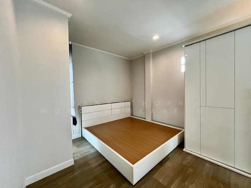 Supalai Essence Ladprao, Bangkok, Soi Ladprao 107, Khlong Chan, Bang Kapi, Bangkok, 3 Bedrooms, 243 sqm, Single Detached House For Rent, by Thananthorn Wongvarnkaseam, 500232061 - DDproperty.com