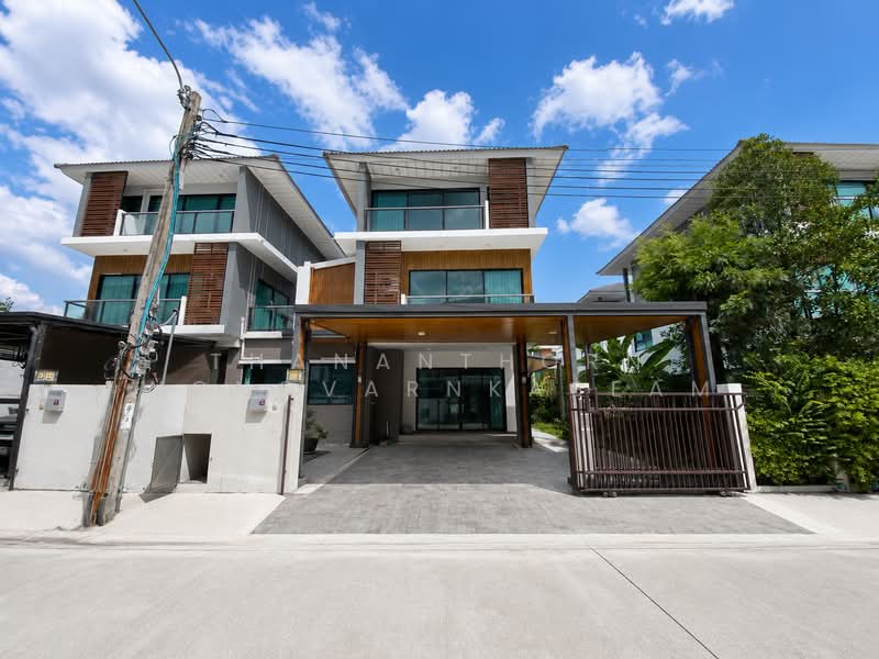 Supalai Essence Ladprao, Bangkok, Soi Ladprao 107, Khlong Chan, Bang Kapi, Bangkok, 3 Bedrooms, 243 sqm, Single Detached House For Rent, by Thananthorn Wongvarnkaseam, 500232061 - DDproperty.com