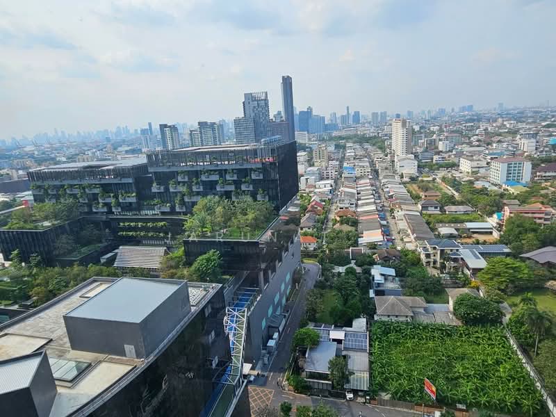 Whizdom Essence, Bangkok, 5 Piyabutr 1 Alley, Bang Chak, Phra Khanong, Bangkok, 2 Bedrooms, 53 sqm, Condo For Rent, by Jarunat K, 500232080 - DDproperty.com