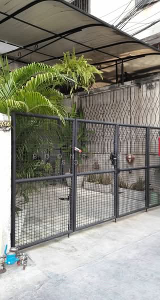 ทาวน์เฮ้าส์ 5-ห้องนอน, กรุงเทพ, สีลม, บางรัก, กรุงเทพ, 240 ตร.ม., ทาวน์เฮ้าส์ ให้เช่า, โดย Boonraksa Sopak, 500232086 - DDproperty.com