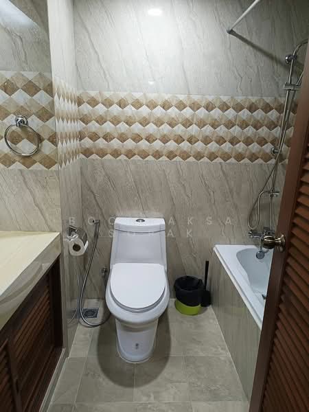 49 Suite Sukhumvit 49, Bangkok, 26 Soi Sukhumvit 49, Khlong Tan Nua, Watthana, Bangkok, 2 Bedrooms, 80 sqm, Condo For Rent, by Boonraksa Sopak, 500232091 - DDproperty.com