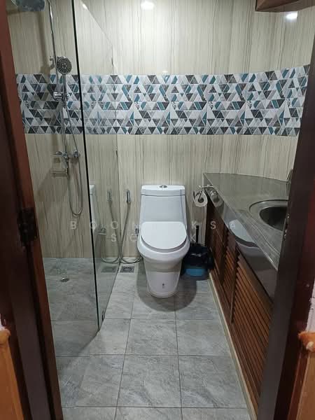 49 Suite Sukhumvit 49, Bangkok, 26 Soi Sukhumvit 49, Khlong Tan Nua, Watthana, Bangkok, 2 Bedrooms, 80 sqm, Condo For Rent, by Boonraksa Sopak, 500232091 - DDproperty.com