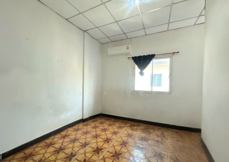 Baan Sanfun Village : บ้านสานฝัน สุวินทวงศ์, Chachoengsao, สุวินทวงศ์, Sala Daeng, Bang Nam Prieo, Chachoengsao, 2 Bedrooms, 100 sqm, Townhouse For Sale, by กรกฤตย์ บุญสระ, 500232149 - DDproperty.com