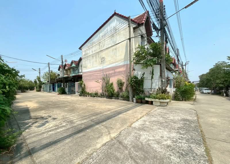 Baan Sanfun Village : บ้านสานฝัน สุวินทวงศ์, Chachoengsao, สุวินทวงศ์, Sala Daeng, Bang Nam Prieo, Chachoengsao, 2 Bedrooms, 100 sqm, Townhouse For Sale, by กรกฤตย์ บุญสระ, 500232149 - DDproperty.com