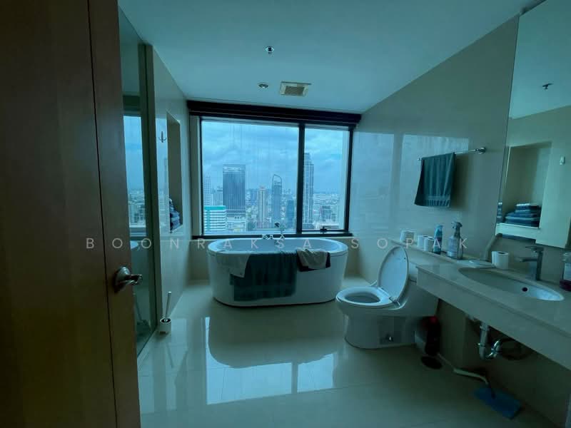 The Royal Maneeya, Bangkok, Rajdamri, Lumphini, Pathum Wan, Bangkok, 2 Bedrooms, 120 sqm, Condo For Rent, by Boonraksa Sopak, 500232151 - DDproperty.com