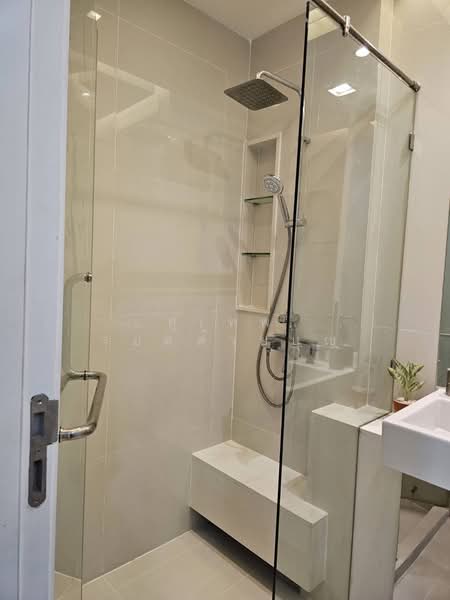 Equinox Phahol Vibha, Bangkok, 345 Paholyothin Road, Jom Phon, Chatuchak, Bangkok, 1 Bedroom, 40 sqm, Condo For Rent, by สุเทพ รอดด้วยบุญ, 500232176 - DDproperty.com