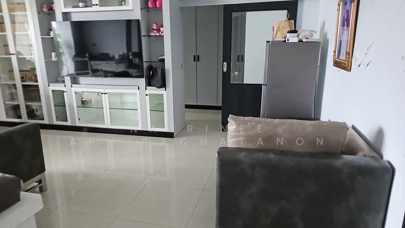 Oriental Towers, Bangkok, 25 Soi Ekkamai 12, Ekkamai Road, Khlong Tan Nua, Watthana, Bangkok, 3 Bedrooms, 350 sqm, Condo For Rent, by Natrinee Aphirachatanon, 500232183 - DDproperty.com