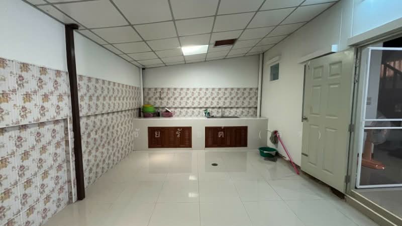 ทาวน์เฮ้าส์ บัวทองธานี เฟส 17 บ้านสภาพใหม่ ทำเลดี ราคาถูก, Nonthaburi, บางกรวย-ไทรน้อย, Bang Bua Thong, Bang Bua Thong, Nonthaburi, 3 Bedrooms, 130 sqm, Townhouse For Sale, by คุณ ชัยรัชต์ (กร), 500232192 - DDproperty.com