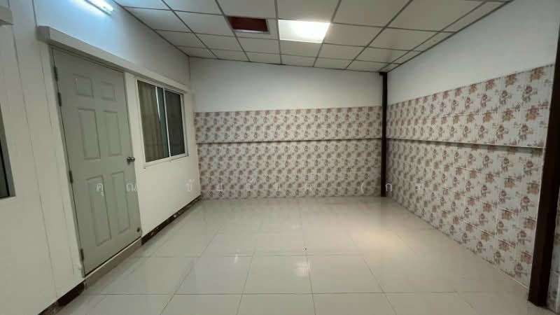 ทาวน์เฮ้าส์ บัวทองธานี เฟส 17 บ้านสภาพใหม่ ทำเลดี ราคาถูก, Nonthaburi, บางกรวย-ไทรน้อย, Bang Bua Thong, Bang Bua Thong, Nonthaburi, 3 Bedrooms, 130 sqm, Townhouse For Sale, by คุณ ชัยรัชต์ (กร), 500232192 - DDproperty.com