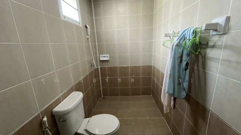 ทาวน์เฮ้าส์ บัวทองธานี เฟส 17 บ้านสภาพใหม่ ทำเลดี ราคาถูก, Nonthaburi, บางกรวย-ไทรน้อย, Bang Bua Thong, Bang Bua Thong, Nonthaburi, 3 Bedrooms, 130 sqm, Townhouse For Sale, by คุณ ชัยรัชต์ (กร), 500232192 - DDproperty.com