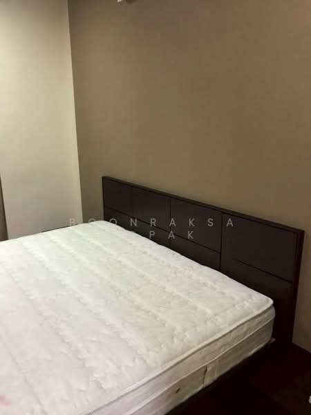 Silom Grand Terrace, Bangkok, Soi Saladaeng 2, Saladaeng Road, Silom, Bang Rak, Bangkok, 1 Bedroom, 84 sqm, Condo For Rent, by Boonraksa Sopak, 500232262 - DDproperty.com