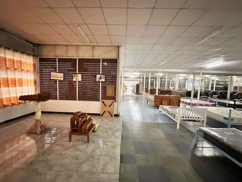 ขายร้านเฟอร์นิเจอร์ พร้อมที่ดินและสิ่งปลูกสร้าง ขนาด 11 ไร่ 3 งาน 90 ตร.ว., Khon Kaen, Nong Ko, Kranuan, Khon Kaen, , 19,160 sqm, Land For Sale, by ERA Thailand, 500232282 - DDproperty.com