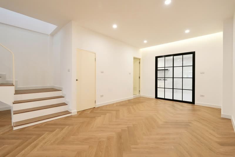 For Sale - โชคชัย 4 ซอย 77 ใกล้เสนานิคม ใกล้ลาดพร้าววังหิน ใกล้ ม.เกษตร, Bangkok