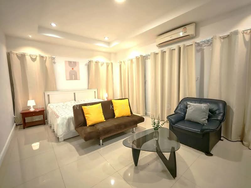 Urban Sathorn, Bangkok, Ratchaphruek Road, Bang Chak, Phasi Charoen, Bangkok, 4 Bedrooms, 300 sqm, Townhouse For Rent, by Boonraksa Sopak, 500232299 - DDproperty.com