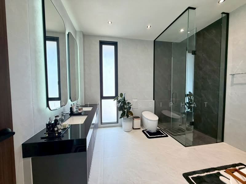 Opal Village, Chon Buri (Pattaya), Nong Pru, Bang Lamung (Pattaya), Chon Buri (Pattaya), 5 Bedrooms, 825 sqm, Single Detached House For Sale, by Saimaii Russiphat, 500232318 - DDproperty.com