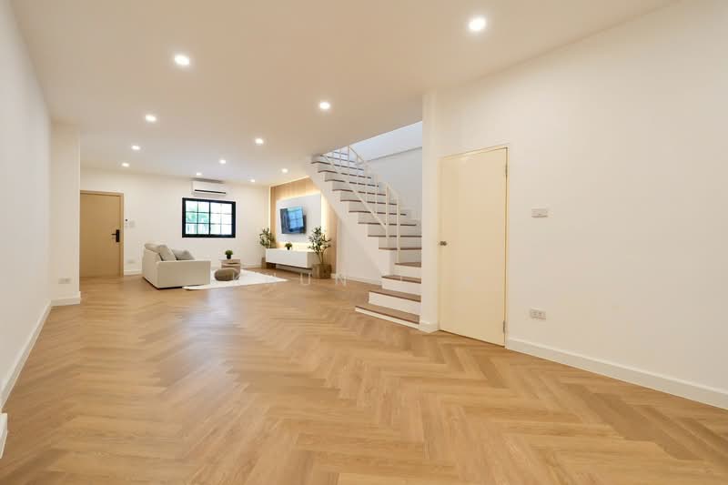 ใกล้เสนานิคม ใกล้โชคชัย4 ใกล้ลาดพร้าววังหิน ใกล้ ม.เกษตร, Bangkok, Sena Nikhom, Chatuchak, Bangkok, 3 Bedrooms, 140 sqm, Townhouse For Sale, by Khun Tuk, 500232321 - DDproperty.com