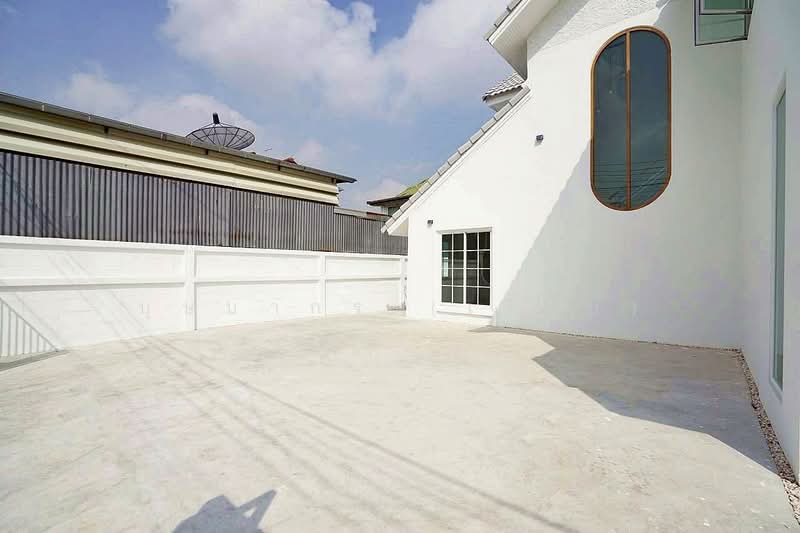 บ้านสวย ทำเลดี พระราม 2 หมู่บ้านวรการ บ้านเดี่ยว 4 ห้องนอน รีโนเวทใหม่ ใกล้เซ็นทรัล พระราม 2, Bangkok, พระราม 2, Bangmot, Chom Thong, Bangkok, 4 Bedrooms, 150 sqm, Single Detached House For Sale, by บุษบากร (เจี๊ยบ), 500232324 - DDproperty.com