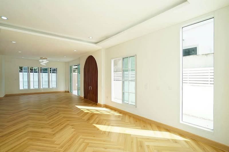 บ้านสวย ทำเลดี พระราม 2 หมู่บ้านวรการ บ้านเดี่ยว 4 ห้องนอน รีโนเวทใหม่ ใกล้เซ็นทรัล พระราม 2, กรุงเทพ, พระราม 2, บางมด, จอมทอง, กรุงเทพ, 150 ตร.ม., บ้านเดี่ยว ขาย, โดย บุษบากร (เจี๊ยบ), 500232324 - DDproperty.com