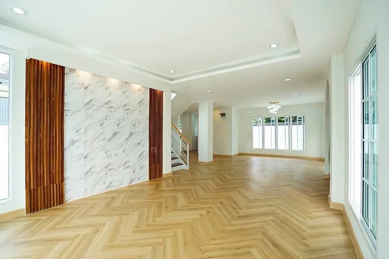 บ้านสวย ทำเลดี พระราม 2 หมู่บ้านวรการ บ้านเดี่ยว 4 ห้องนอน รีโนเวทใหม่ ใกล้เซ็นทรัล พระราม 2, Bangkok, พระราม 2, Bangmot, Chom Thong, Bangkok, 4 Bedrooms, 150 sqm, Single Detached House For Sale, by บุษบากร (เจี๊ยบ), 500232324 - DDproperty.com