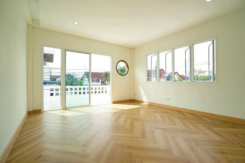 บ้านสวย ทำเลดี พระราม 2 หมู่บ้านวรการ บ้านเดี่ยว 4 ห้องนอน รีโนเวทใหม่ ใกล้เซ็นทรัล พระราม 2, Bangkok, พระราม 2, Bangmot, Chom Thong, Bangkok, 4 Bedrooms, 150 sqm, Single Detached House For Sale, by บุษบากร (เจี๊ยบ), 500232324 - DDproperty.com