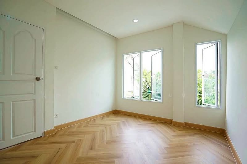 บ้านสวย ทำเลดี พระราม 2 หมู่บ้านวรการ บ้านเดี่ยว 4 ห้องนอน รีโนเวทใหม่ ใกล้เซ็นทรัล พระราม 2, กรุงเทพ, พระราม 2, บางมด, จอมทอง, กรุงเทพ, 150 ตร.ม., บ้านเดี่ยว ขาย, โดย บุษบากร (เจี๊ยบ), 500232324 - DDproperty.com