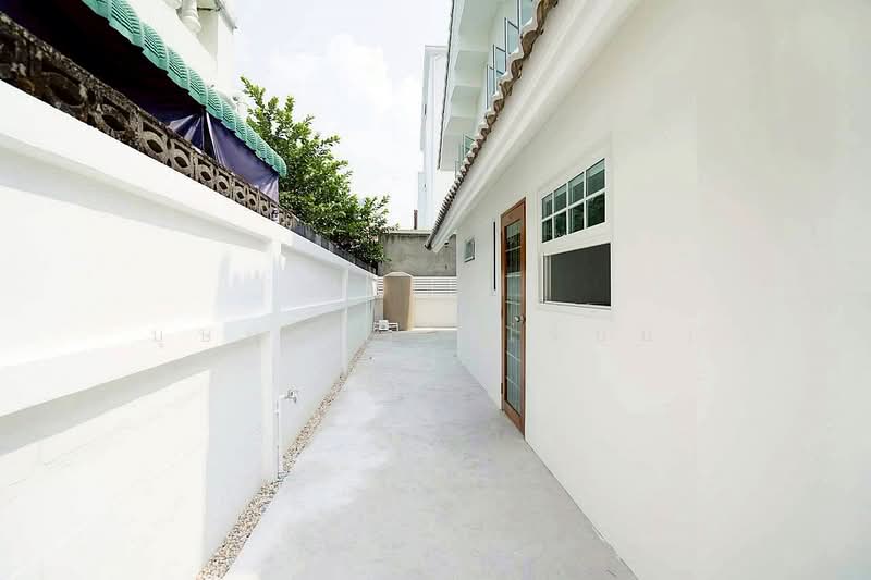 บ้านสวย ทำเลดี พระราม 2 หมู่บ้านวรการ บ้านเดี่ยว 4 ห้องนอน รีโนเวทใหม่ ใกล้เซ็นทรัล พระราม 2, Bangkok, พระราม 2, Bangmot, Chom Thong, Bangkok, 4 Bedrooms, 150 sqm, Single Detached House For Sale, by บุษบากร (เจี๊ยบ), 500232324 - DDproperty.com