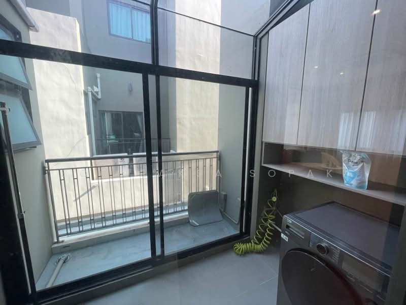 The Gentry Sukhumvit 101, Bangkok, Soi Sukhumvit 101, Sukhumvit Road, Bang Chak, Phra Khanong, Bangkok, 3 Bedrooms, 390 sqm, Single Detached House For Rent, by Boonraksa Sopak, 500232337 - DDproperty.com