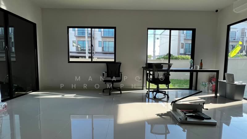 Baan Klang Muang Srinakarin – Onnut, Bangkok, 174 Soi On Nut 70/1, Prawet, Prawet, Bangkok, 3 Bedrooms, 120 sqm, Townhouse For Sale, by Manapong Phromphitak, 500232346 - DDproperty.com
