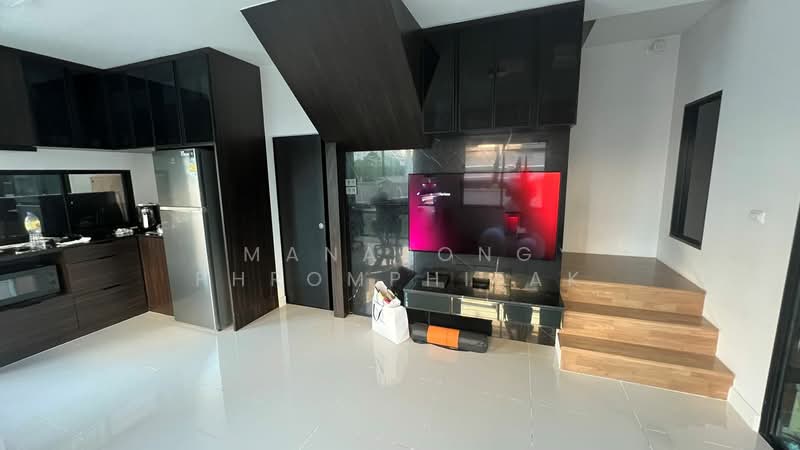 Baan Klang Muang Srinakarin – Onnut, Bangkok, 174 Soi On Nut 70/1, Prawet, Prawet, Bangkok, 3 Bedrooms, 120 sqm, Townhouse For Sale, by Manapong Phromphitak, 500232346 - DDproperty.com