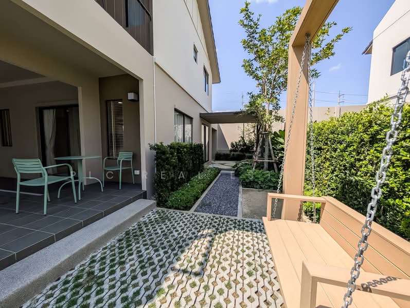 Smart Home Semi Detached House for Sale East Pattaya, Chon Buri (Pattaya), Bang Lamung, Bang Lamung (Pattaya), Chon Buri (Pattaya), 3 Bedrooms, 162 sqm, Townhouse For Sale, by PLC real estate, 500232347 - DDproperty.com