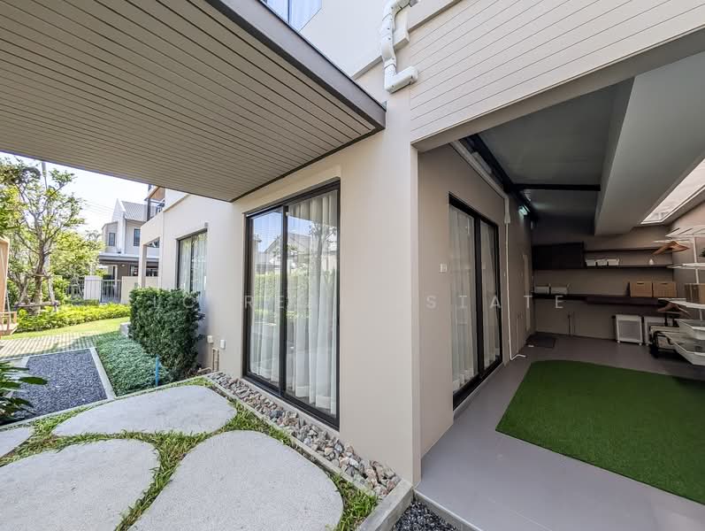 Smart Home Semi Detached House for Sale East Pattaya, Chon Buri (Pattaya), Bang Lamung, Bang Lamung (Pattaya), Chon Buri (Pattaya), 3 Bedrooms, 162 sqm, Townhouse For Sale, by PLC real estate, 500232347 - DDproperty.com