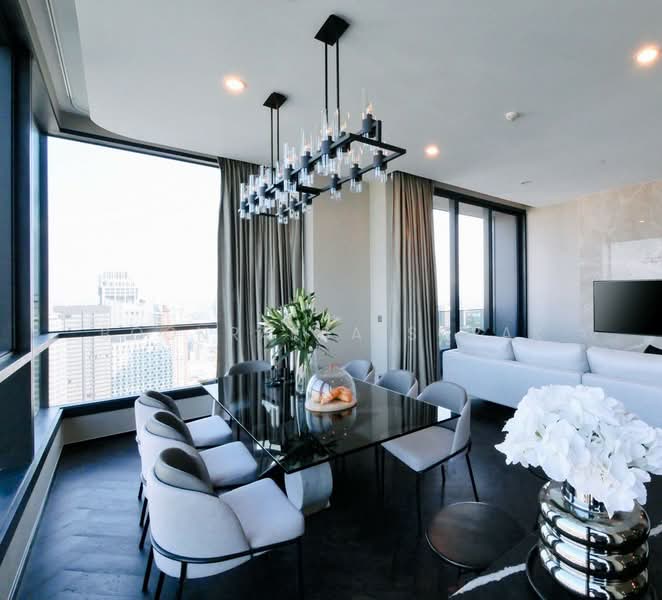 The Esse Sukhumvit 36, Bangkok, Soi Sukhumvit 36, Sukhumvit Road, Phra Kanong, Khlong Toei, Bangkok, 3 Bedrooms, 124 sqm, Condo For Rent, by Boonraksa Sopak, 500232380 - DDproperty.com