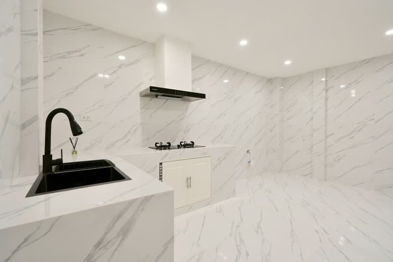 ขาย - โชคชัย 4 ซอย 77 ใกล้เสนานิคม ใกล้ลาดพร้าววังหิน ใกล้ ม.เกษตร, กรุงเทพ