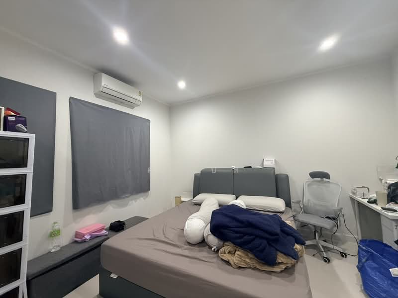 ขายทาวน์โฮมไซส์ใหญ่ ใกล้วงแหวนกาญจนาภิเษก โครงการ The Miracle กาญจนาภิเษก – เอกชัย 4 ห้องนอน, Samut Sakhon, Bang Nam Chut, Muang Samut Sakhon, Samut Sakhon, 4 Bedrooms, 145 sqm, Townhouse For Sale, by คุณเบล, 500232393 - DDproperty.com