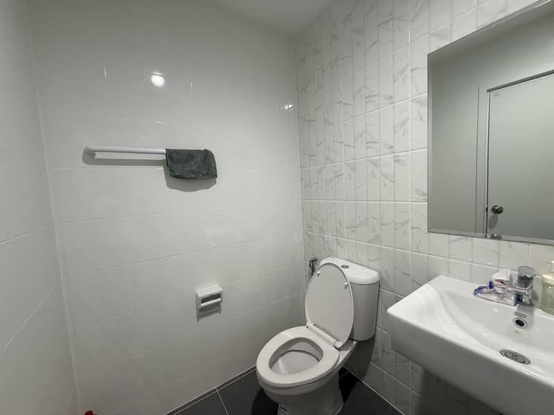 ขายทาวน์โฮมไซส์ใหญ่ ใกล้วงแหวนกาญจนาภิเษก โครงการ The Miracle กาญจนาภิเษก – เอกชัย 4 ห้องนอน, Samut Sakhon, Bang Nam Chut, Muang Samut Sakhon, Samut Sakhon, 4 Bedrooms, 145 sqm, Townhouse For Sale, by คุณเบล, 500232393 - DDproperty.com