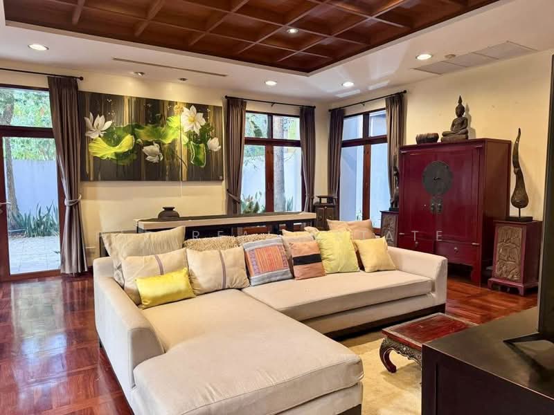 วิลล่า 3 ห้องนอนพร้อมสระว่ายน้ำให้เช่า นาจอมเทียน, ชลบุรี, บางละมุง, บางละมุง, ชลบุรี, 556 ตร.ม., วิลล่า ให้เช่า, โดย PLC real estate, 500232397 - DDproperty.com