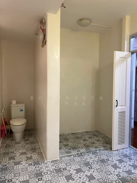 undefined, Bangkok, Thung Maha Mek, Sathon, Bangkok, 4 Bedrooms, 250 sqm, Townhouse For Rent, by Boonraksa Sopak, 500232420 - DDproperty.com