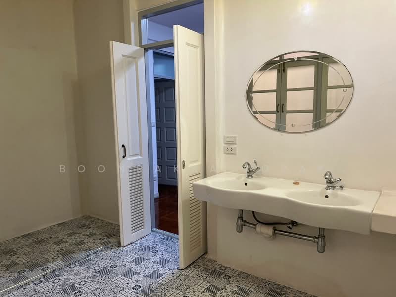 undefined, Bangkok, Thung Maha Mek, Sathon, Bangkok, 4 Bedrooms, 250 sqm, Townhouse For Rent, by Boonraksa Sopak, 500232420 - DDproperty.com