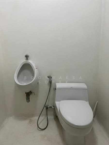 undefined, Bangkok, Thung Maha Mek, Sathon, Bangkok, 4 Bedrooms, 250 sqm, Townhouse For Rent, by Boonraksa Sopak, 500232420 - DDproperty.com