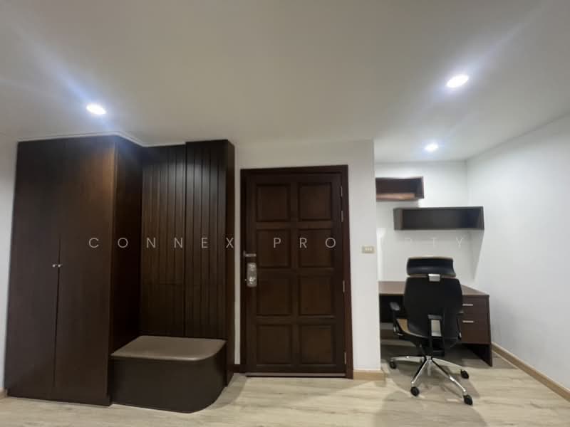 Baan Suanpetch, Bangkok, 18 Soi Sukhumvit 39, Khlong Tan Nua, Watthana, Bangkok, 2 Bedrooms, 129 sqm, Condo For Rent, by Connex Property, 500232424 - DDproperty.com