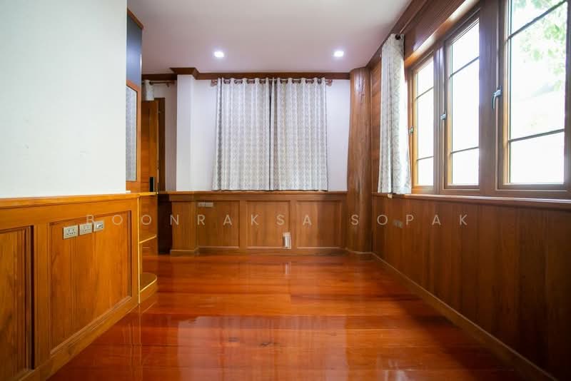 3-BR House, Bangkok, Samsen Nok, Huai Khwang, Bangkok, 3 Bedrooms, 114 sqm, Single Detached House For Rent, by Boonraksa Sopak, 500232430 - DDproperty.com