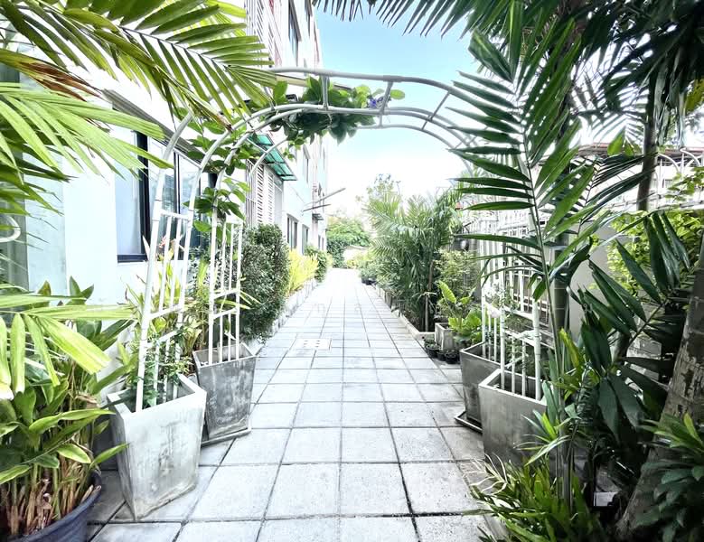 Lumpini Place Ratchada-Thapra : ลุมพินี เพลส รัชดา-ท่าพระ, กรุงเทพ, 18 ถนนรัชดาภิเษก, บุคคโล, ธนบุรี, กรุงเทพ, 31 ตร.ม., คอนโด ขาย, โดย ณัฐพล สกุลบุญถนอม, 500232431 - DDproperty.com