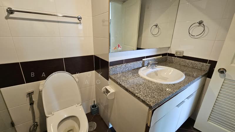 Serene Place Sukhumvit 24, Bangkok, 9 Soi Sukhumvit 24, Sukhumvit Road, Khong Tan, Khlong Toei, Bangkok, 2 Bedrooms, 108 sqm, Condo For Rent, by BANGKOK PROPERTY AGENTS, 500232432 - DDproperty.com