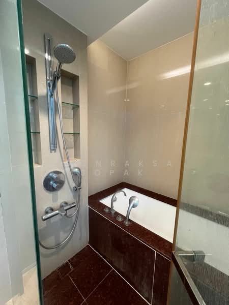 185 Rajadamri, Bangkok, 185 Rajadamri Road, Lumphini, Pathum Wan, Bangkok, 3 Bedrooms, 223 sqm, Condo For Rent, by Boonraksa Sopak, 500232433 - DDproperty.com