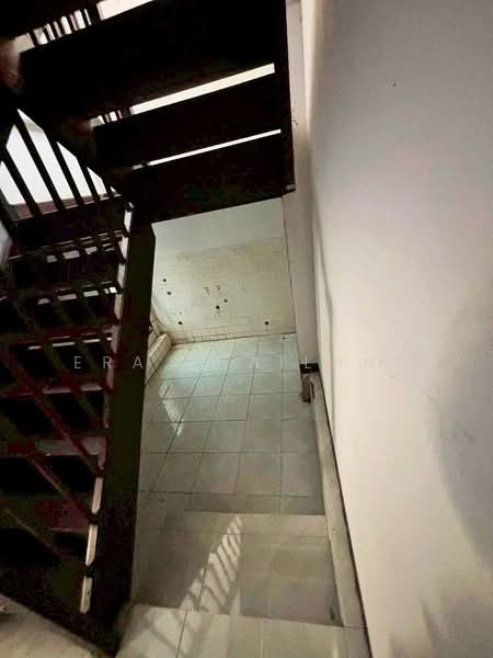 ขายบ้านเดี่ยว หมู่บ้าน 2521 ซอยสวนผัก 44 96 ตร.ม., Bangkok, Chim Plee, Taling Chan, Bangkok, 3 Bedrooms, 96 sqm, Single Detached House For Sale, by ERA Thailand, 500232465 - DDproperty.com