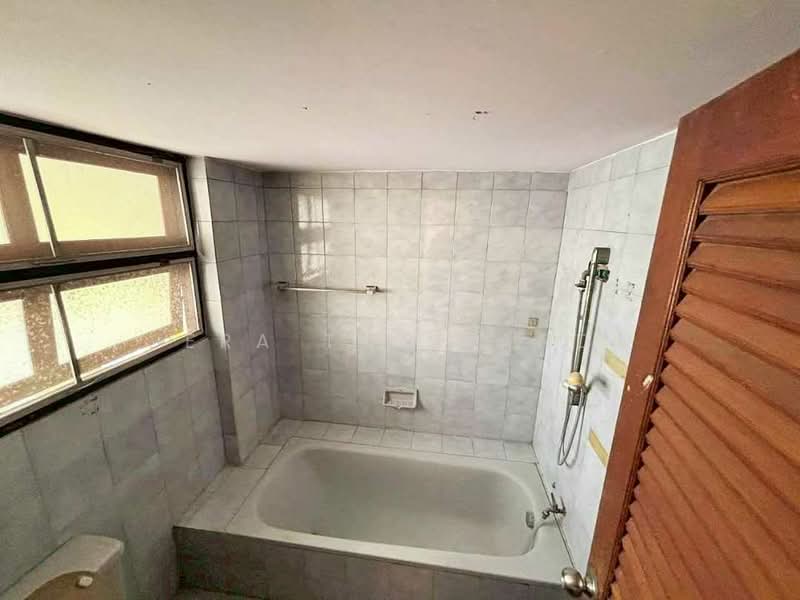 ขายบ้านเดี่ยว หมู่บ้าน 2521 ซอยสวนผัก 44 96 ตร.ม., กรุงเทพ, ฉิมพลี, ตลิ่งชัน, กรุงเทพ, 96 ตร.ม., บ้านเดี่ยว ขาย, โดย ERA Thailand, 500232465 - DDproperty.com