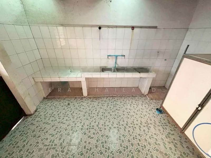 ขายบ้านเดี่ยว หมู่บ้าน 2521 ซอยสวนผัก 44 96 ตร.ม., กรุงเทพ, ฉิมพลี, ตลิ่งชัน, กรุงเทพ, 96 ตร.ม., บ้านเดี่ยว ขาย, โดย ERA Thailand, 500232465 - DDproperty.com