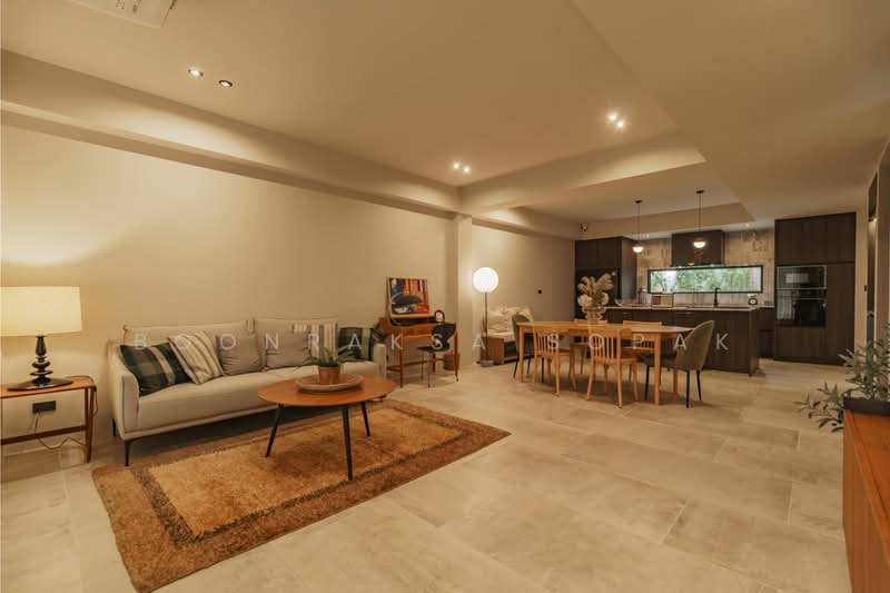 2-BR Townhouse, Bangkok, Phra Kanong Nua, Watthana, Bangkok, 2 Bedrooms, 325 sqm, Townhouse For Rent, by Boonraksa Sopak, 500232466 - DDproperty.com