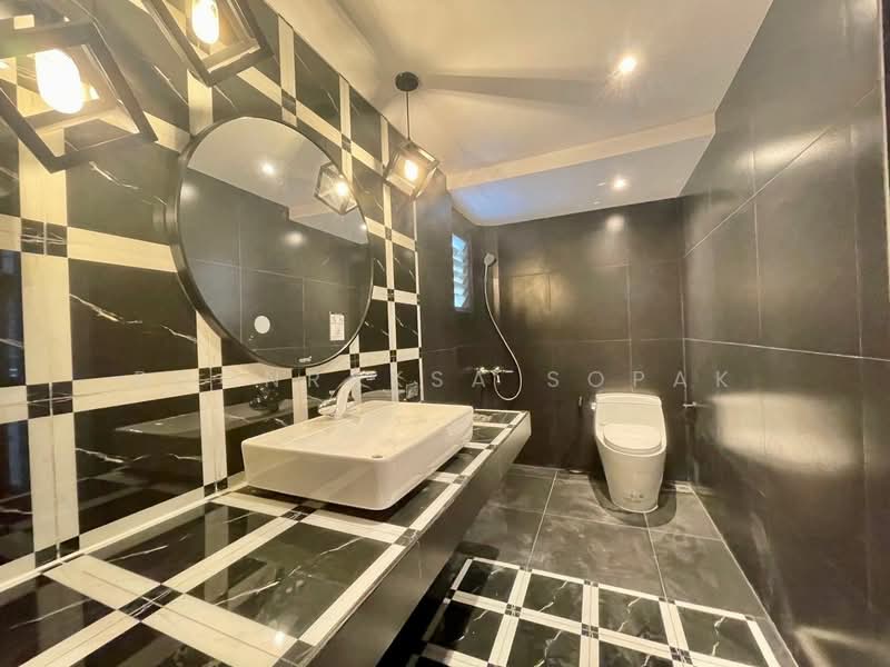 Liberty Park 1, Bangkok, 170 Soi Sukhumvit 23, Khlongtoei Nua, Watthana, Bangkok, 3 Bedrooms, 250 sqm, Condo For Rent, by Boonraksa Sopak, 500232474 - DDproperty.com